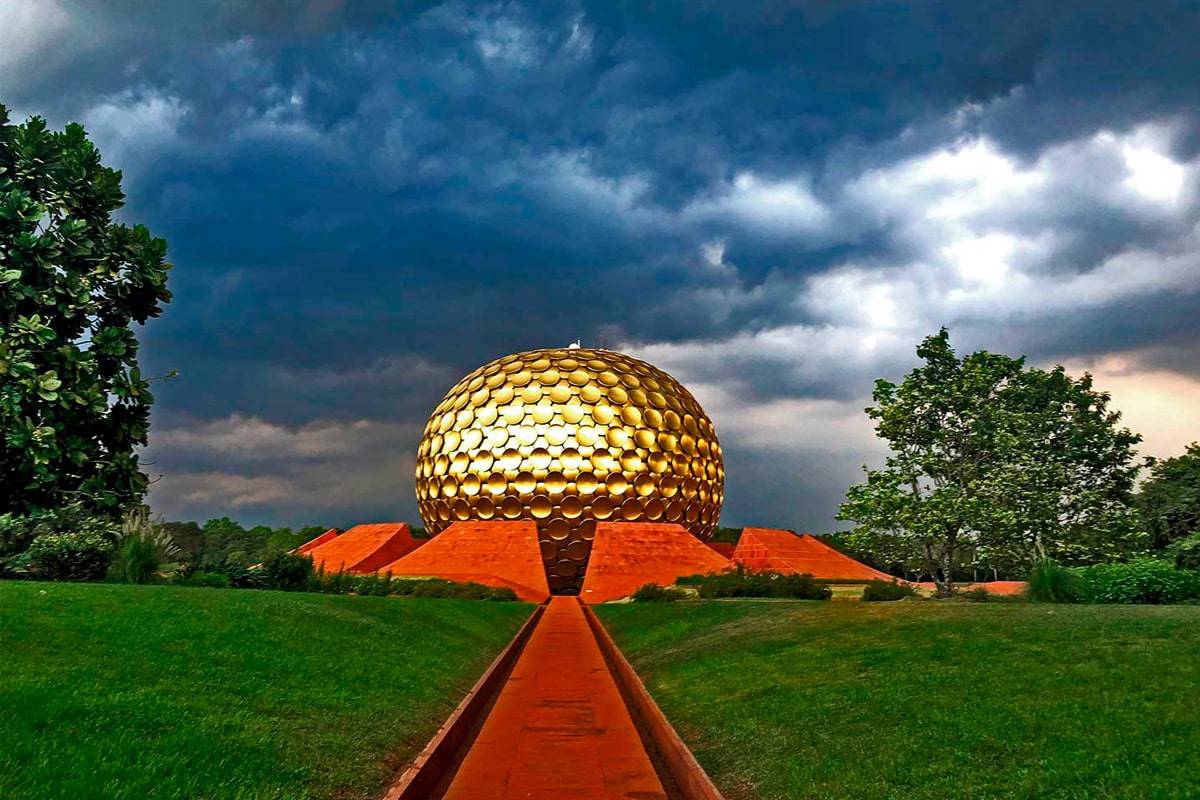 Conheça Auroville: a cidade na Índia onde se vive sem dinheiro